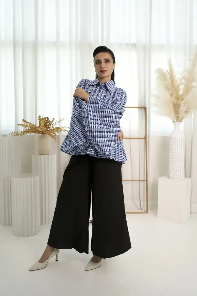 Anggun Modest Blouse - Kimono Top Blue & OOTD black pant