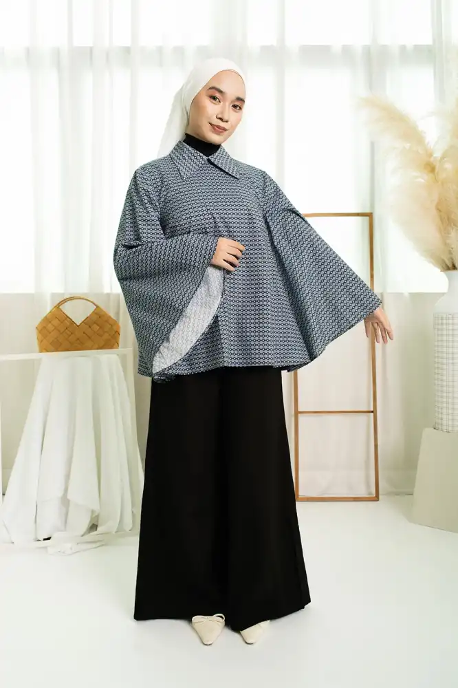Anggun Modest Blouse - Kimono Top black & Black OOTD pants